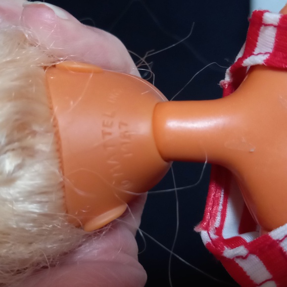 Barbie with red and white striped dress - Picture 3 of 9